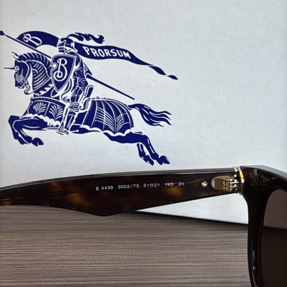 ** NEW ** Burberry BE4439 Sunglasses - Picture 6 of 8